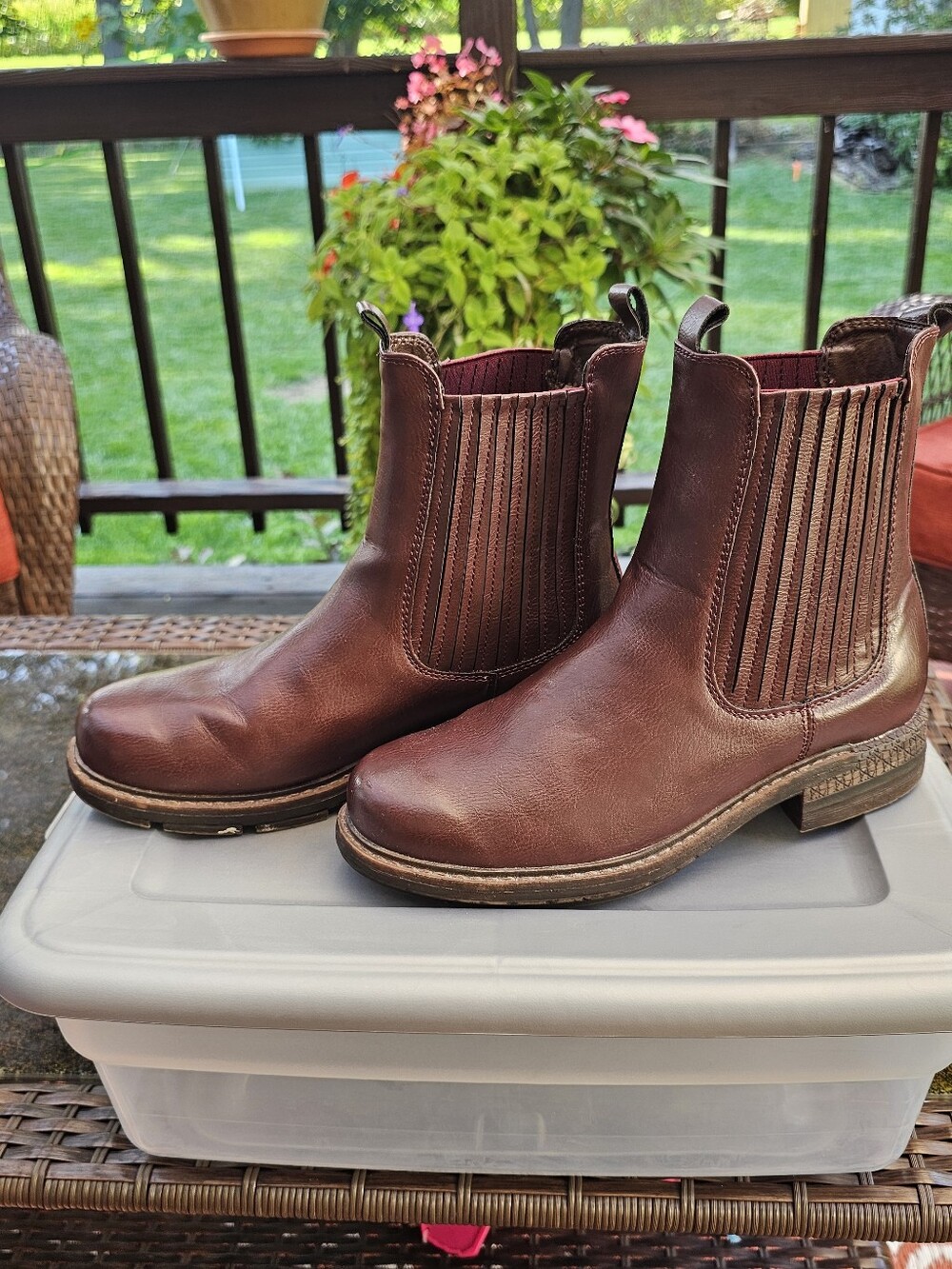 LUKEES Brown Chelsea Ankle Boots Size 9 Boho Western Faux Leather